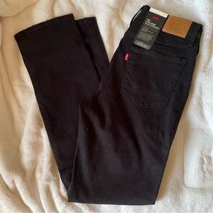 levi’s 724 high rise slim straight jeans
